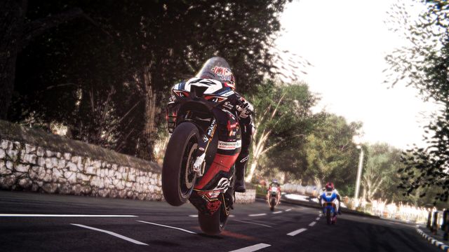 TT Isle of Man Ride on the Edge 3 — скриншот 3