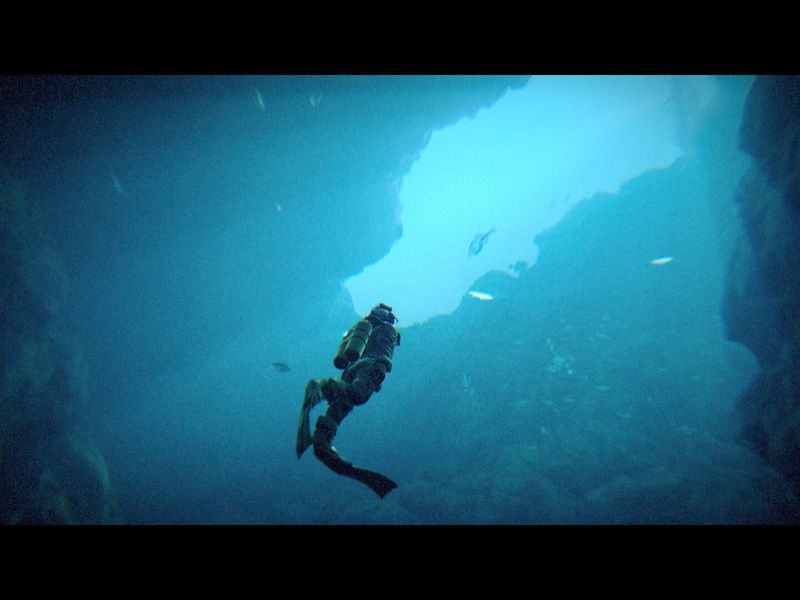 Under The Waves — скриншот 2