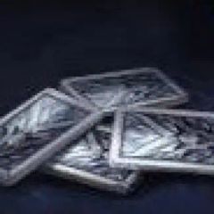 300 платины (Google)